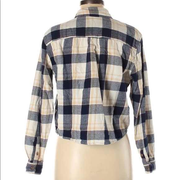 𝅺cropped plaid top - Picture 2 of 3